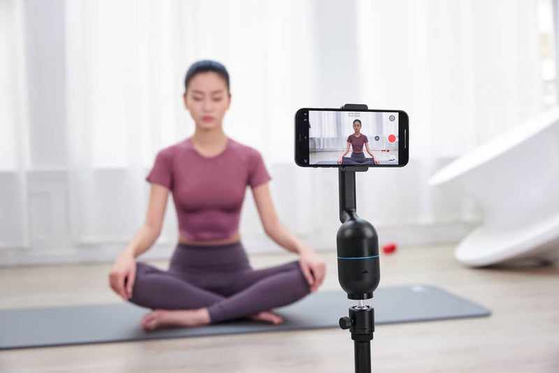 OBSBOT ME (Review) -- 2021 Best AI Selfie Mount Gimbal for Smarphones –  Pergear