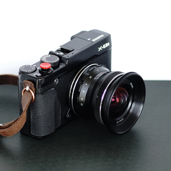 pergear_12mm_f2_lens_600x600_c